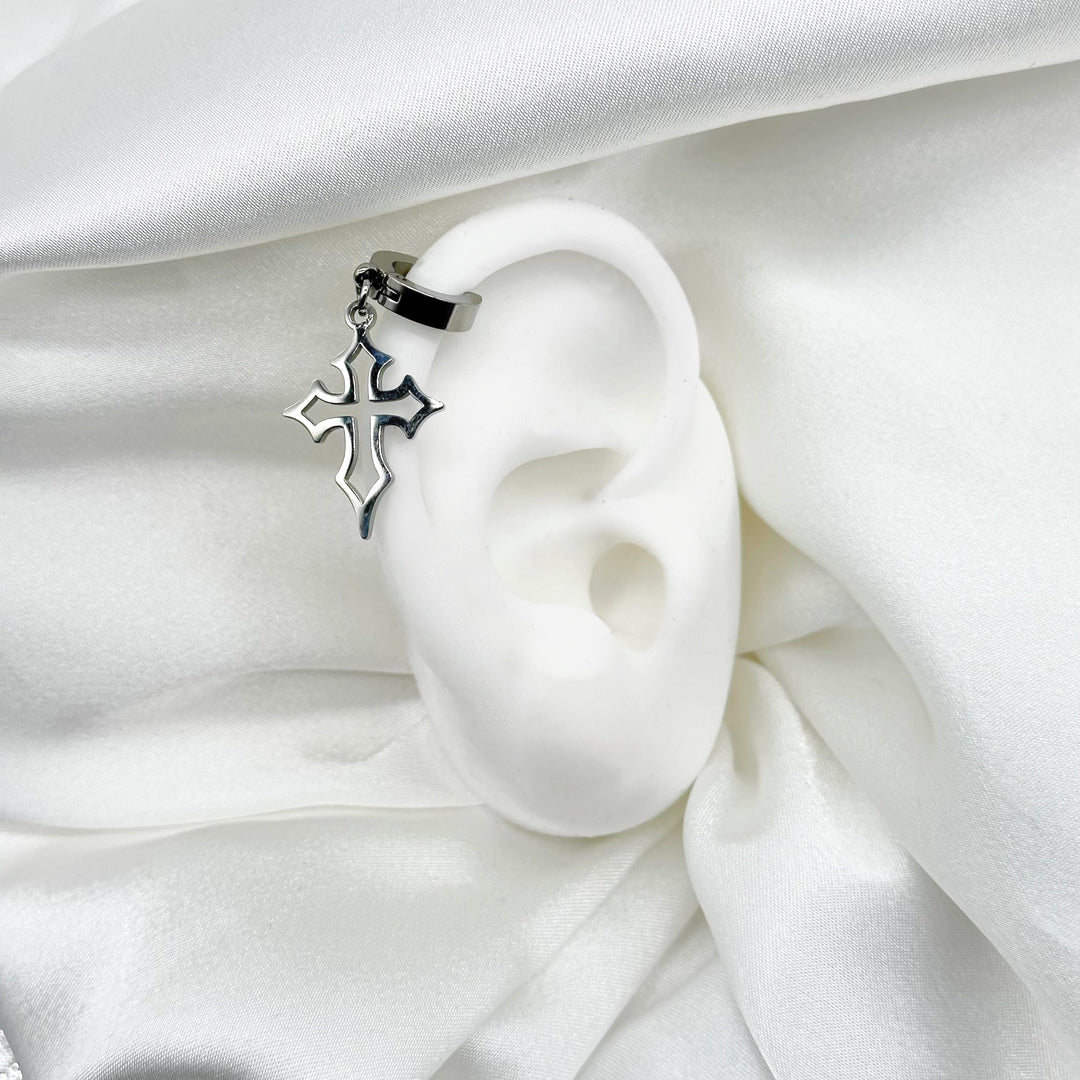 GOTHIC CROSS CLICKER EARRING