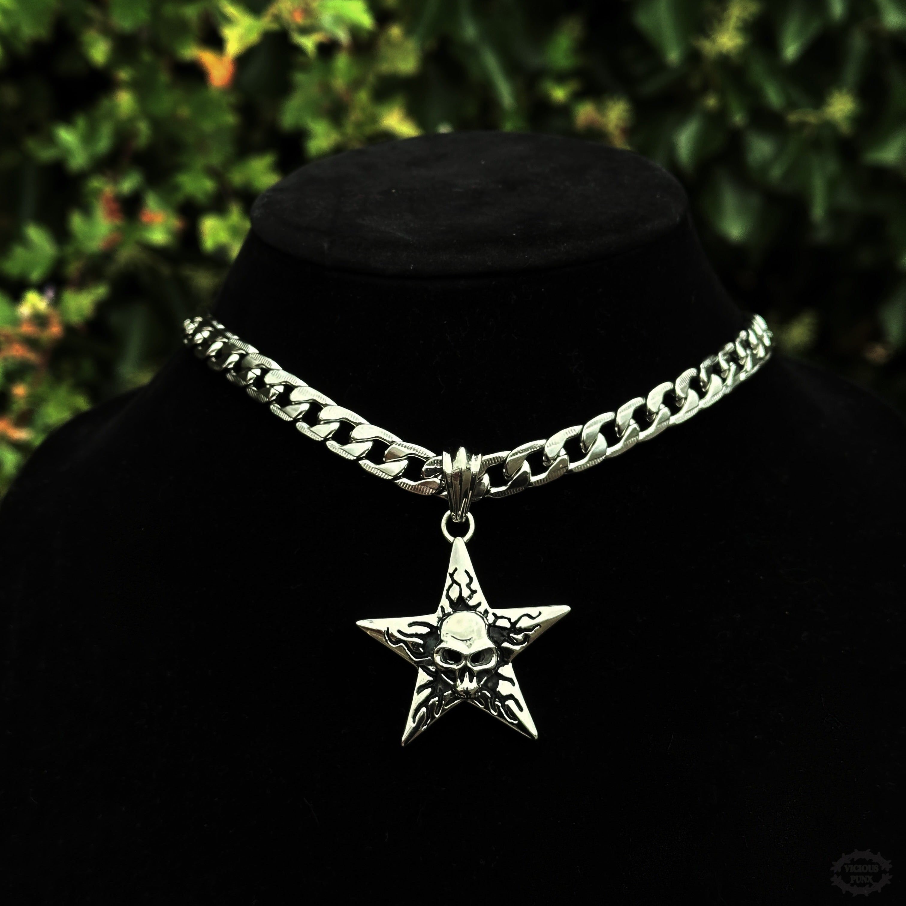 SKULL STAR CURB NECKLACE-Vicious Punx-Vicious Punx