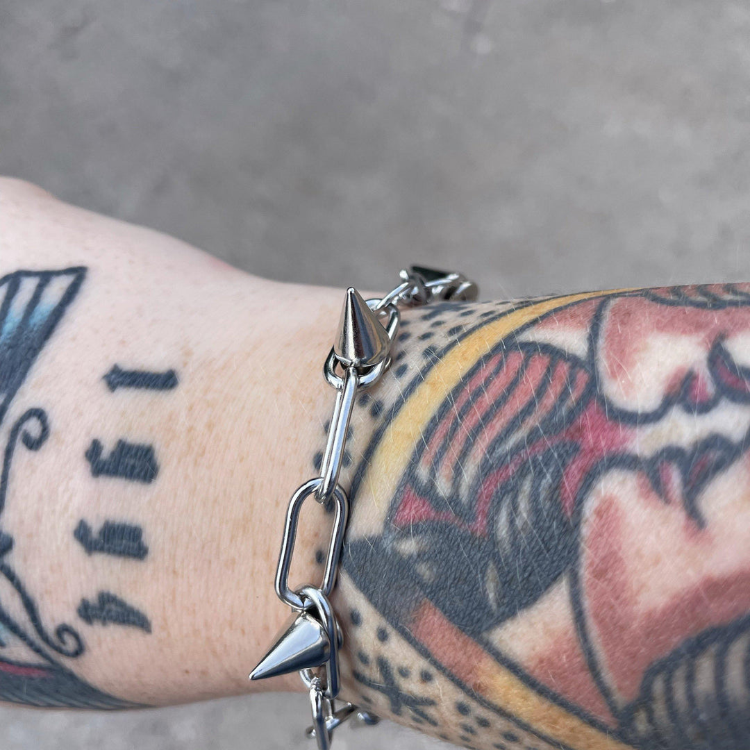 SPIKED BRACELET