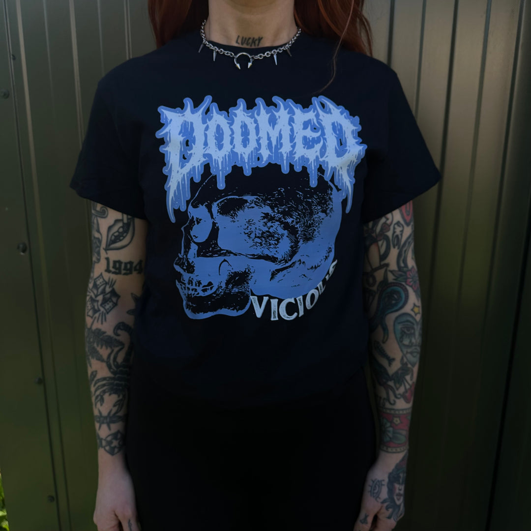 DOOMED SKULL GRAPHIC T SHIRT