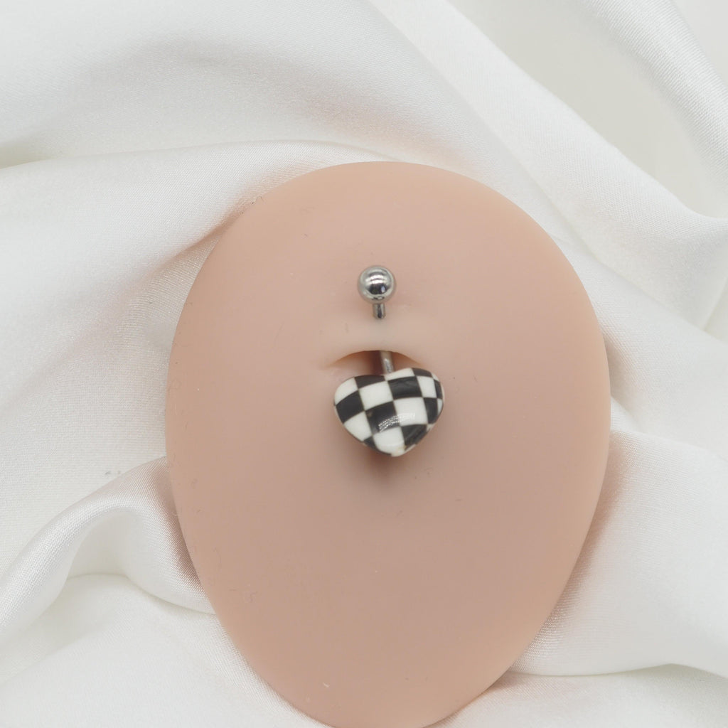 CHECKERBOARD HEART BELLY BAR
