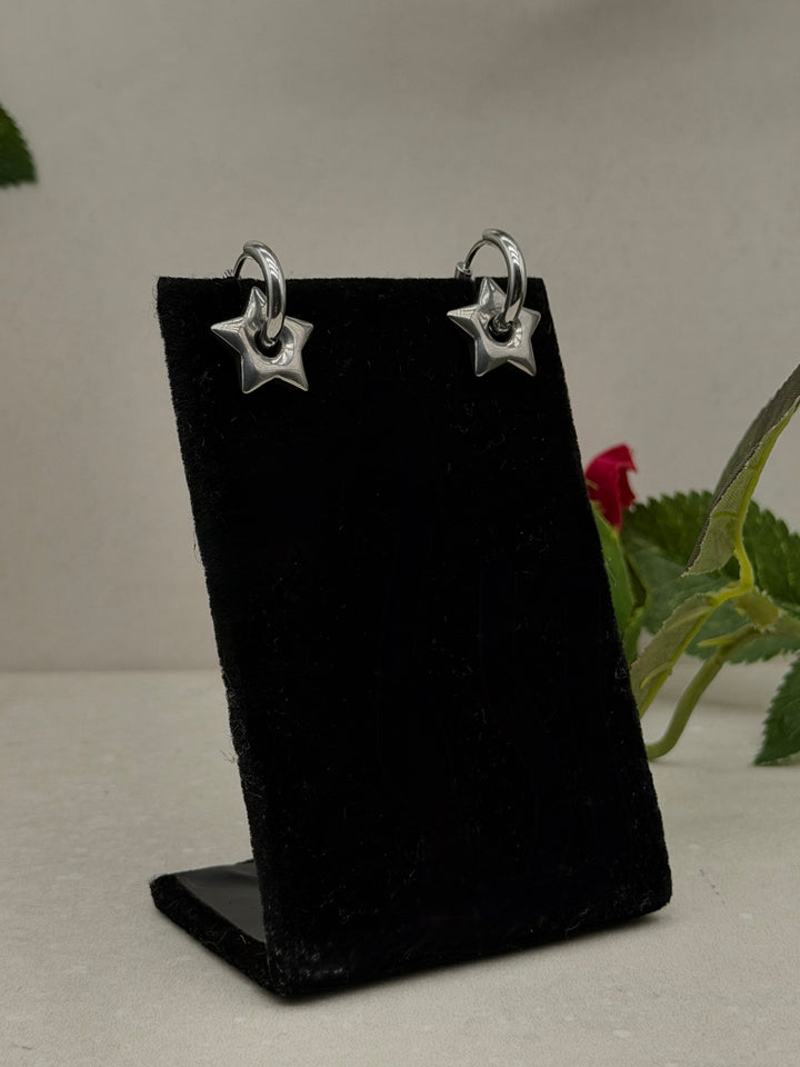 CHUNKY STAR HOOP EARRINGS