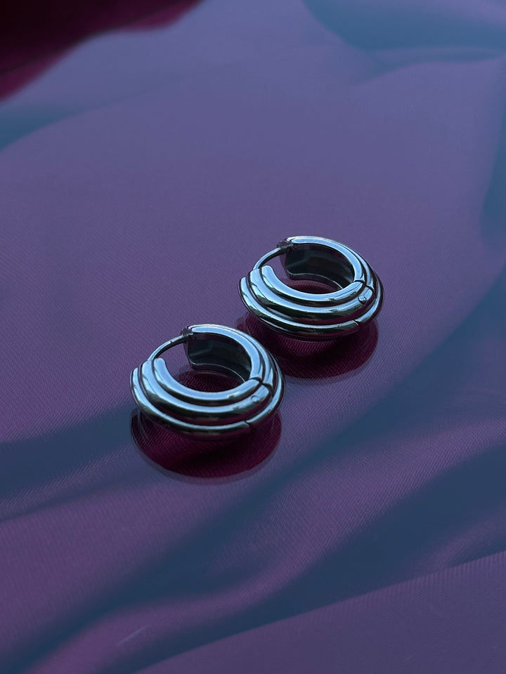 CHUNKY CLICKER HOOP EARRINGS