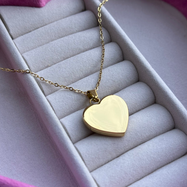 SALE - GOLD HEART PENDANT NECKLACE