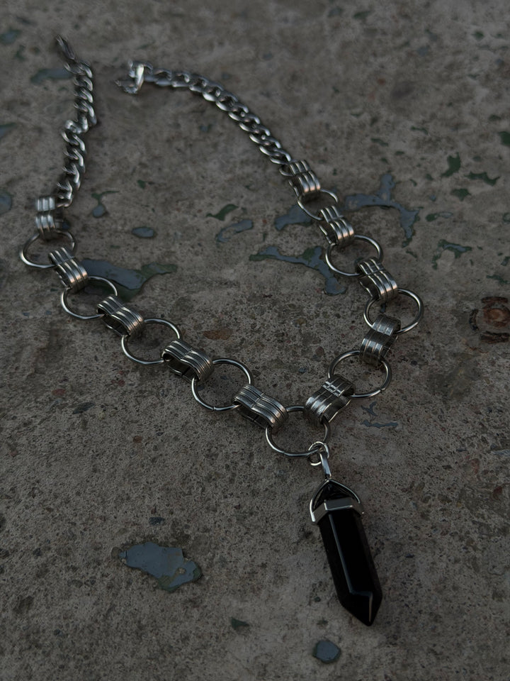 CHAINMAIL BLACK GEMSTONE NECKLACE