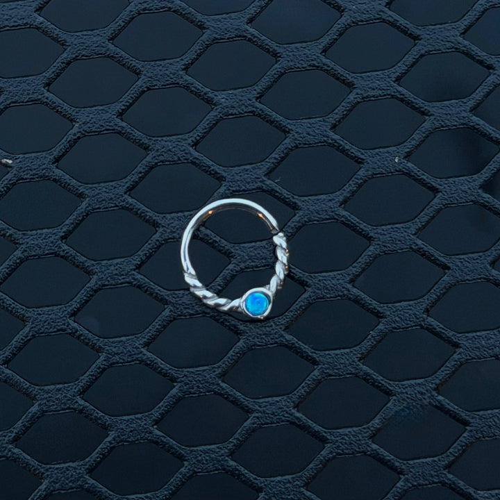 OPAL CENTRE BRAIDED BENDABLE RING - DAITH/CARTILAGE/NOSTRIL/SEPTUM