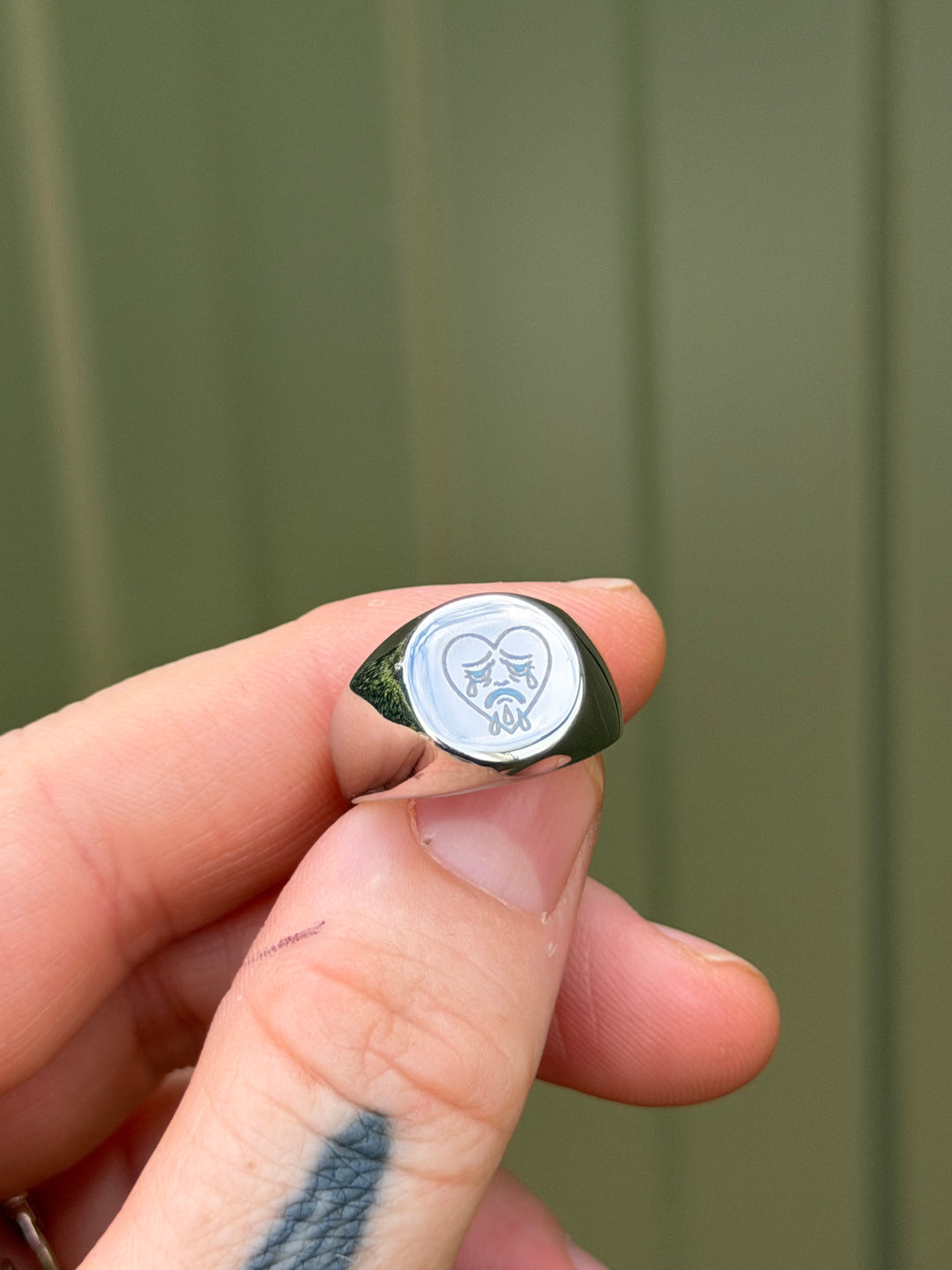 SAMPLE SALE - CRYING HEART RING