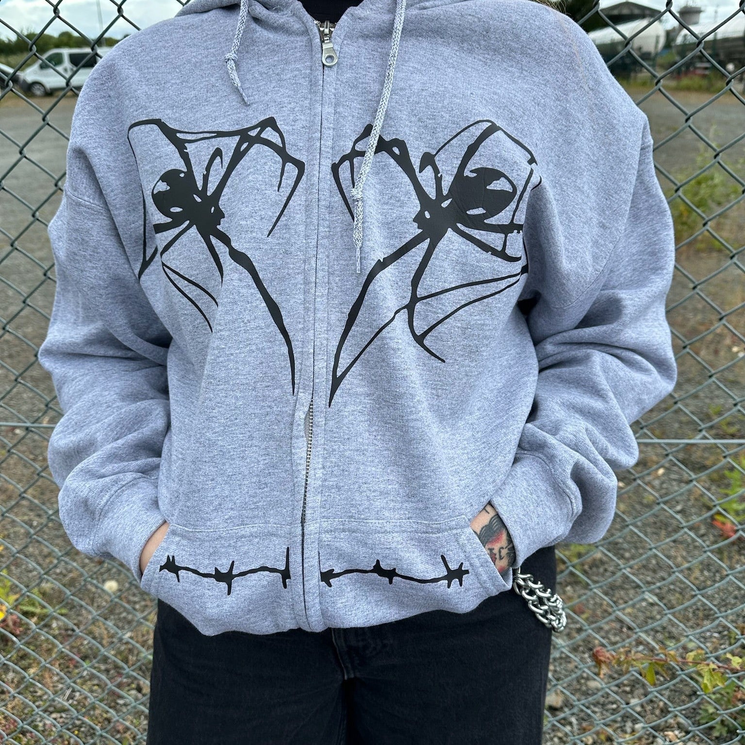 HORROR SPIDER & BARBED WIRE ZIP UP HOODIE - VARIOUS COLOURS