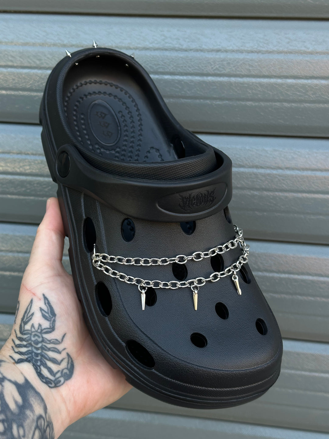 666 VICIOUS STOMPER CLOGS