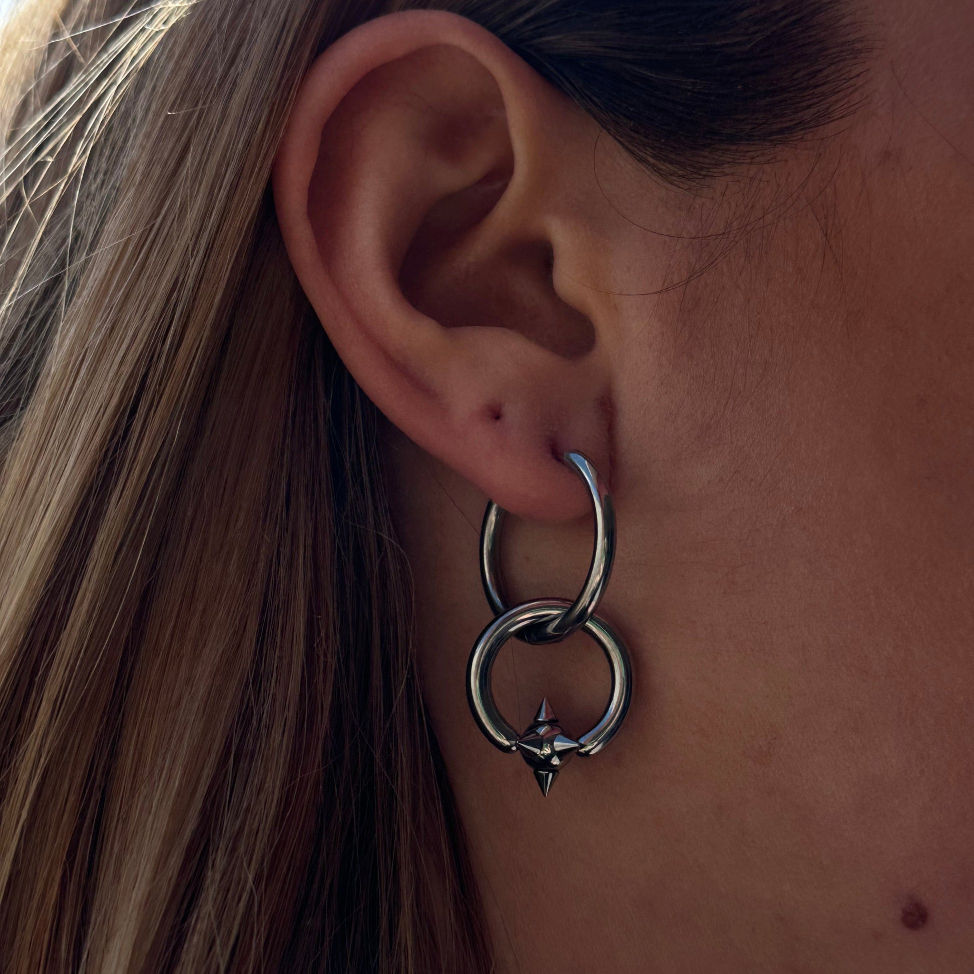 MACE BALL 20MM HOOP EARRINGS