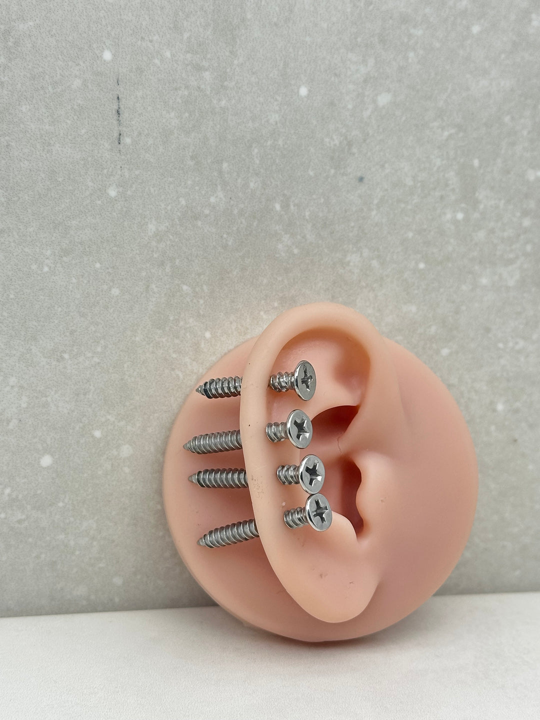 SCREW STUD EARRINGS