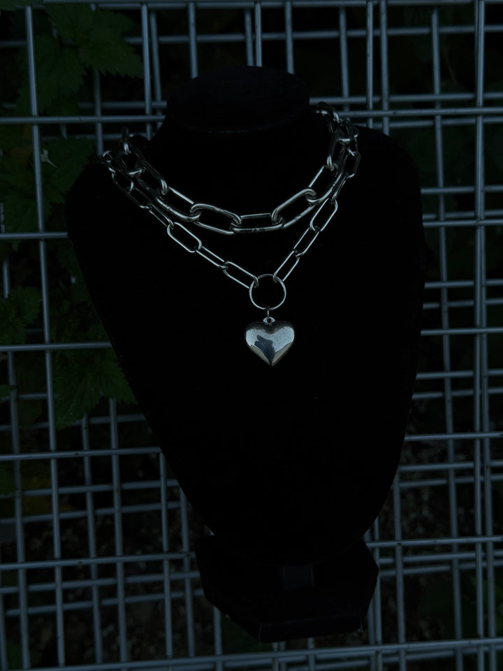 CHUNKY DOUBLE HEART NECKLACE