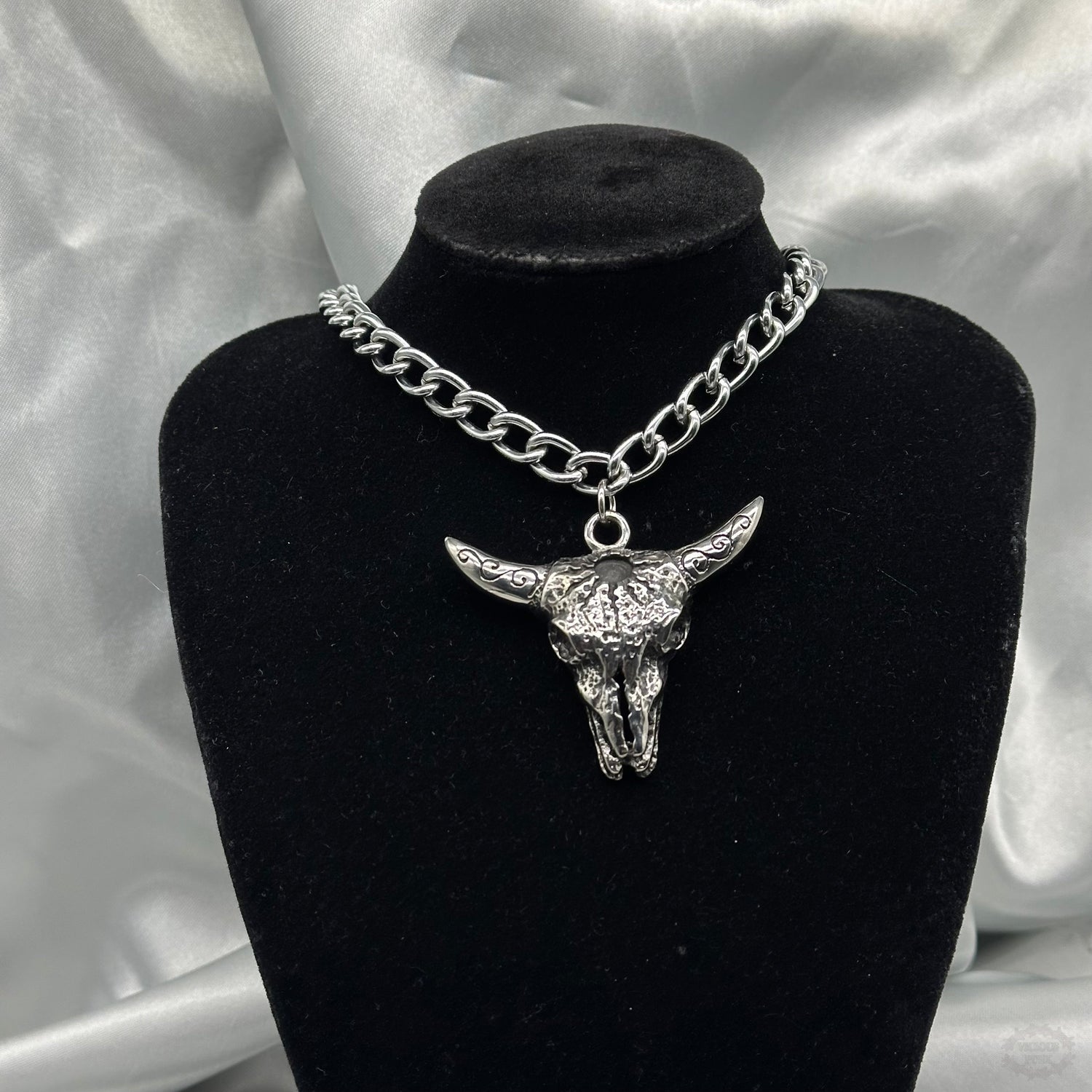 SALE - HORNED COW SKULL NECKLACE-Vicious Punx-Vicious Punx