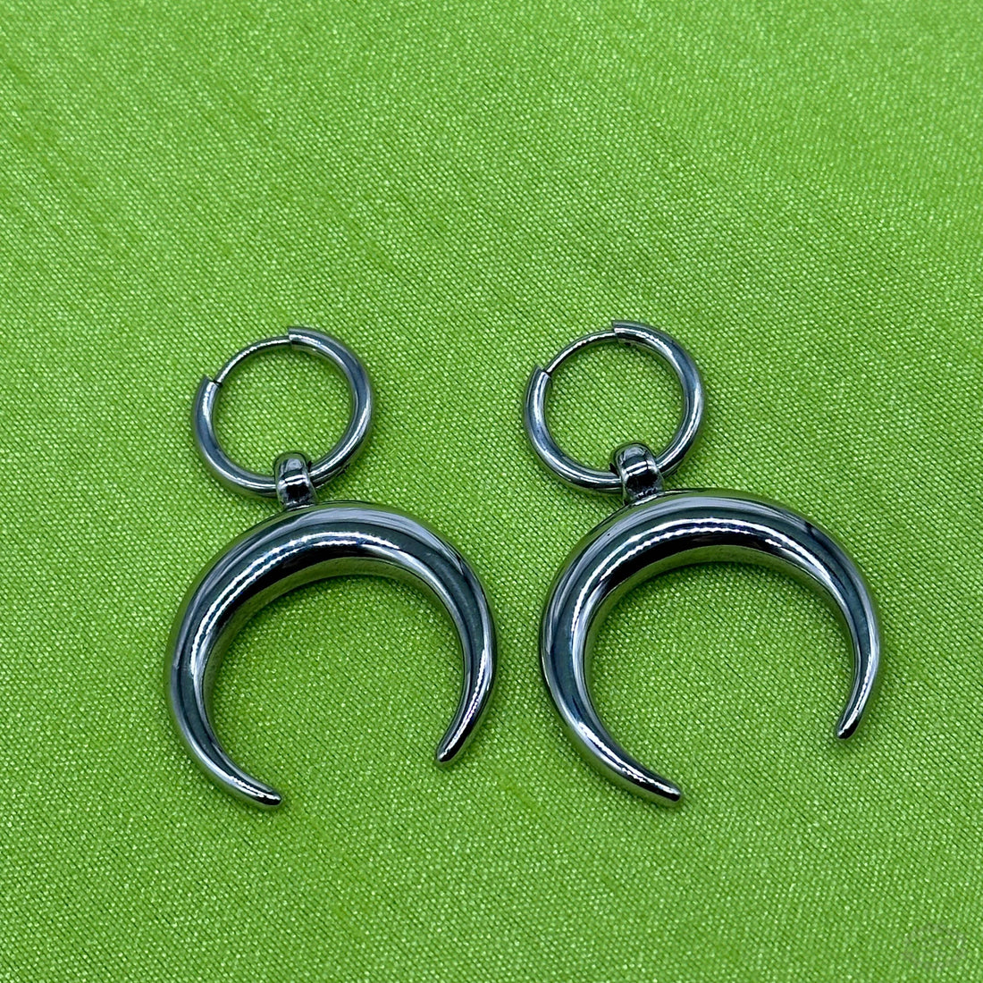 SALE - BULLHORN HOOP EARRINGS