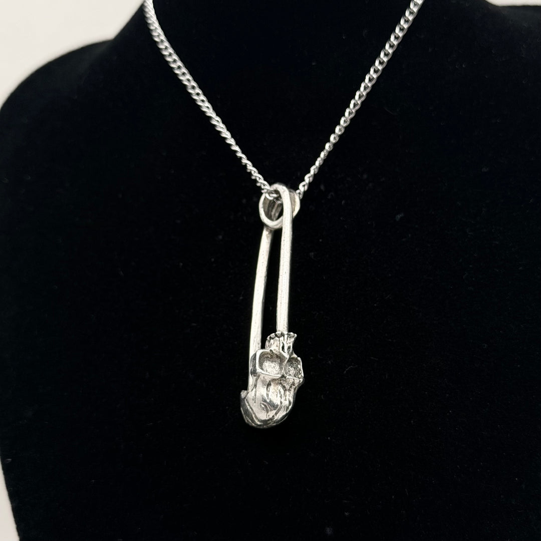 SAMPLE SALE - SKULL BROOCH NECKLACE