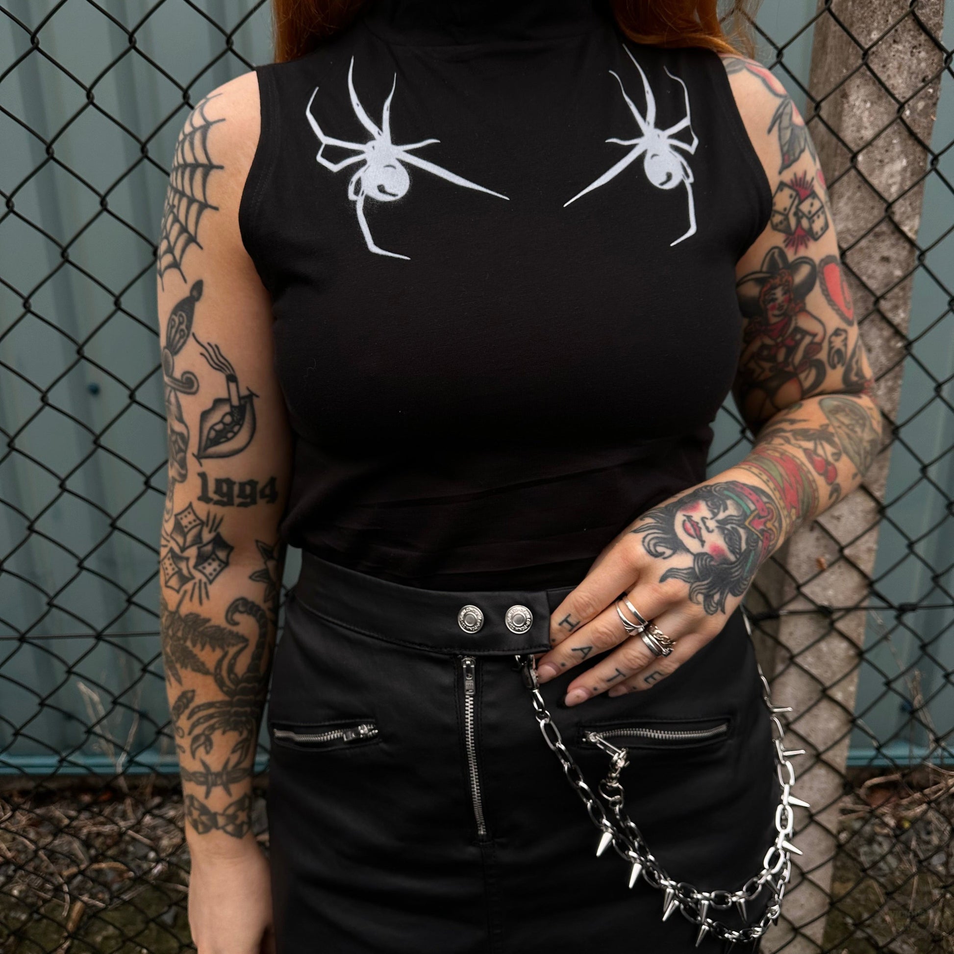 SPIDER HIGH NECK VEST TOP