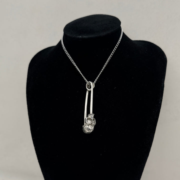 SAMPLE SALE - SKULL BROOCH NECKLACE