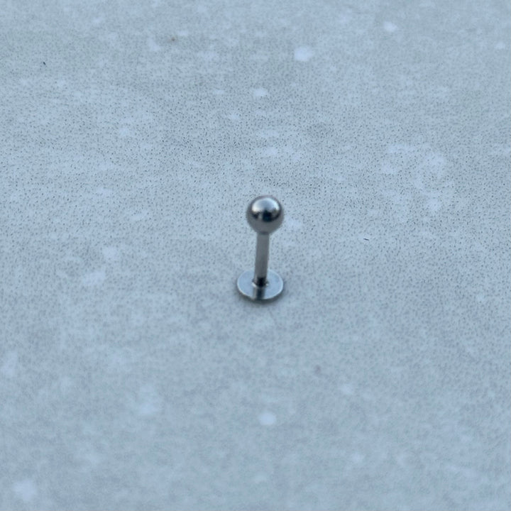 PLAIN ROUND BALL FLAT BACK BARBELL