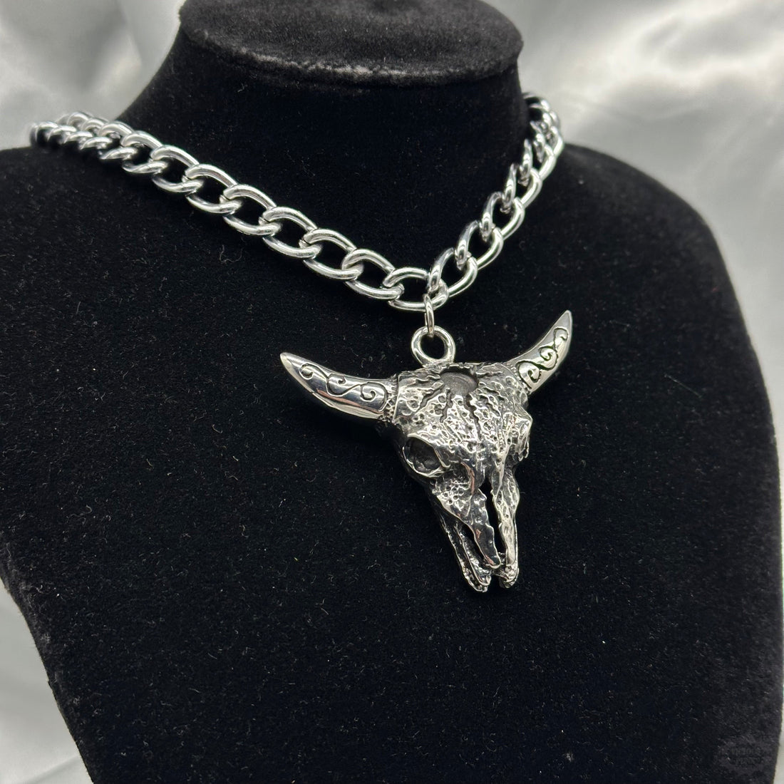 SALE - HORNED COW SKULL NECKLACE-Vicious Punx-Vicious Punx