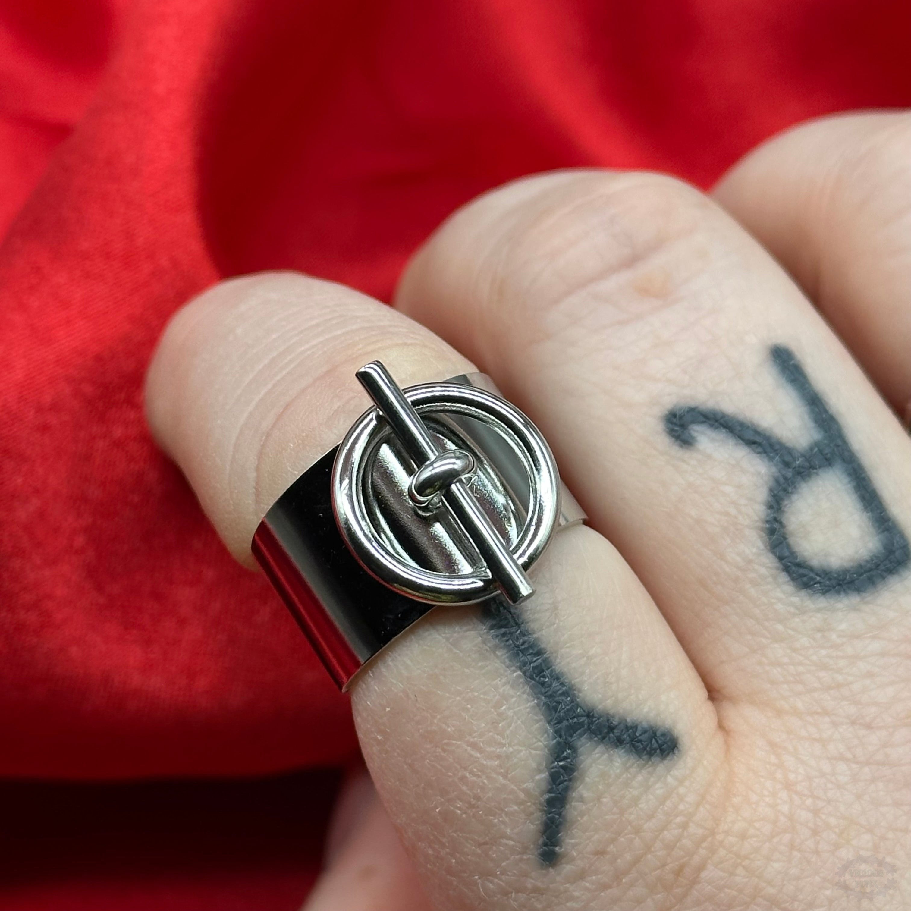 RING &amp; BAR ADJUSTABLE RING-Vicious Punx-Vicious Punx