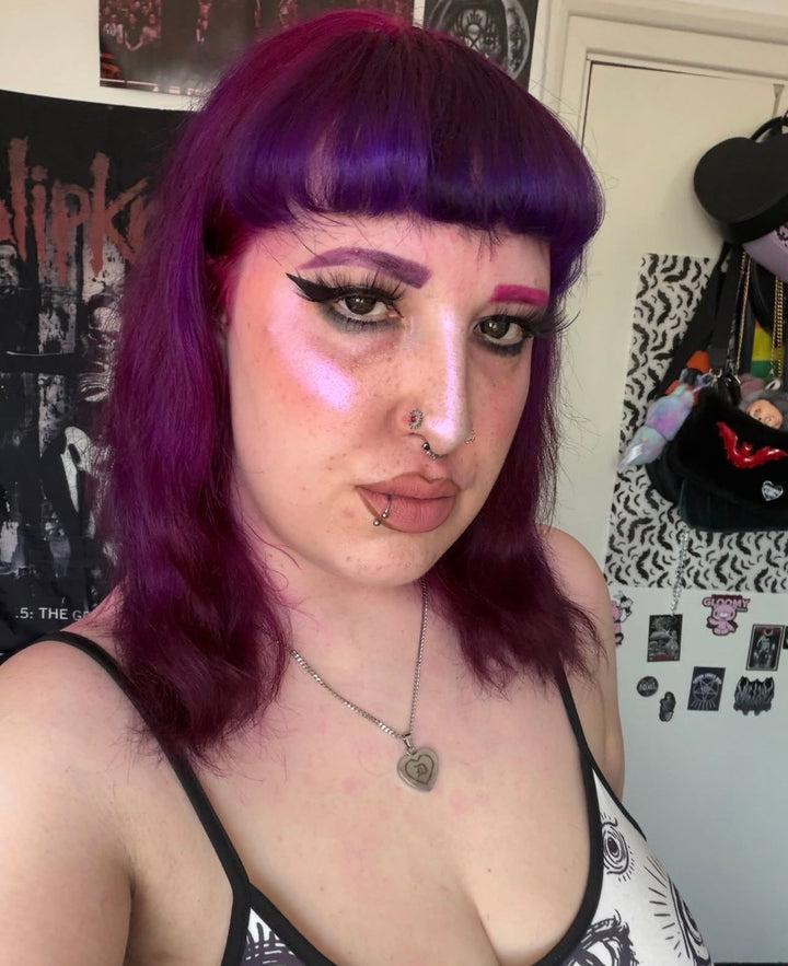 INITIAL BARBED HEART NECKACE
