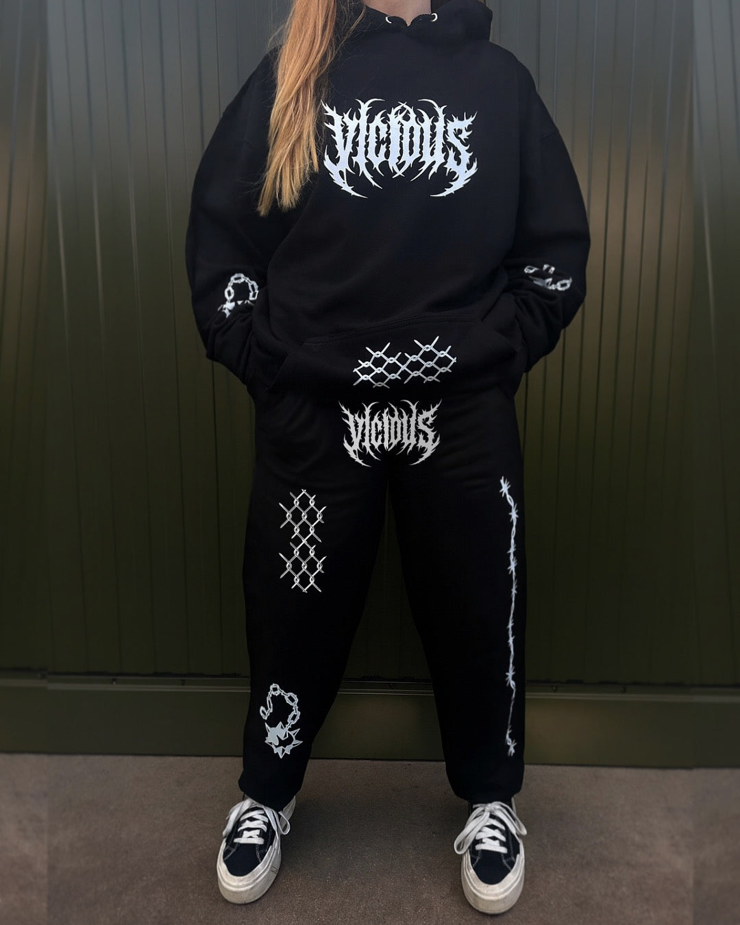 THE CARNAGE HOODIE & JOGGER SET