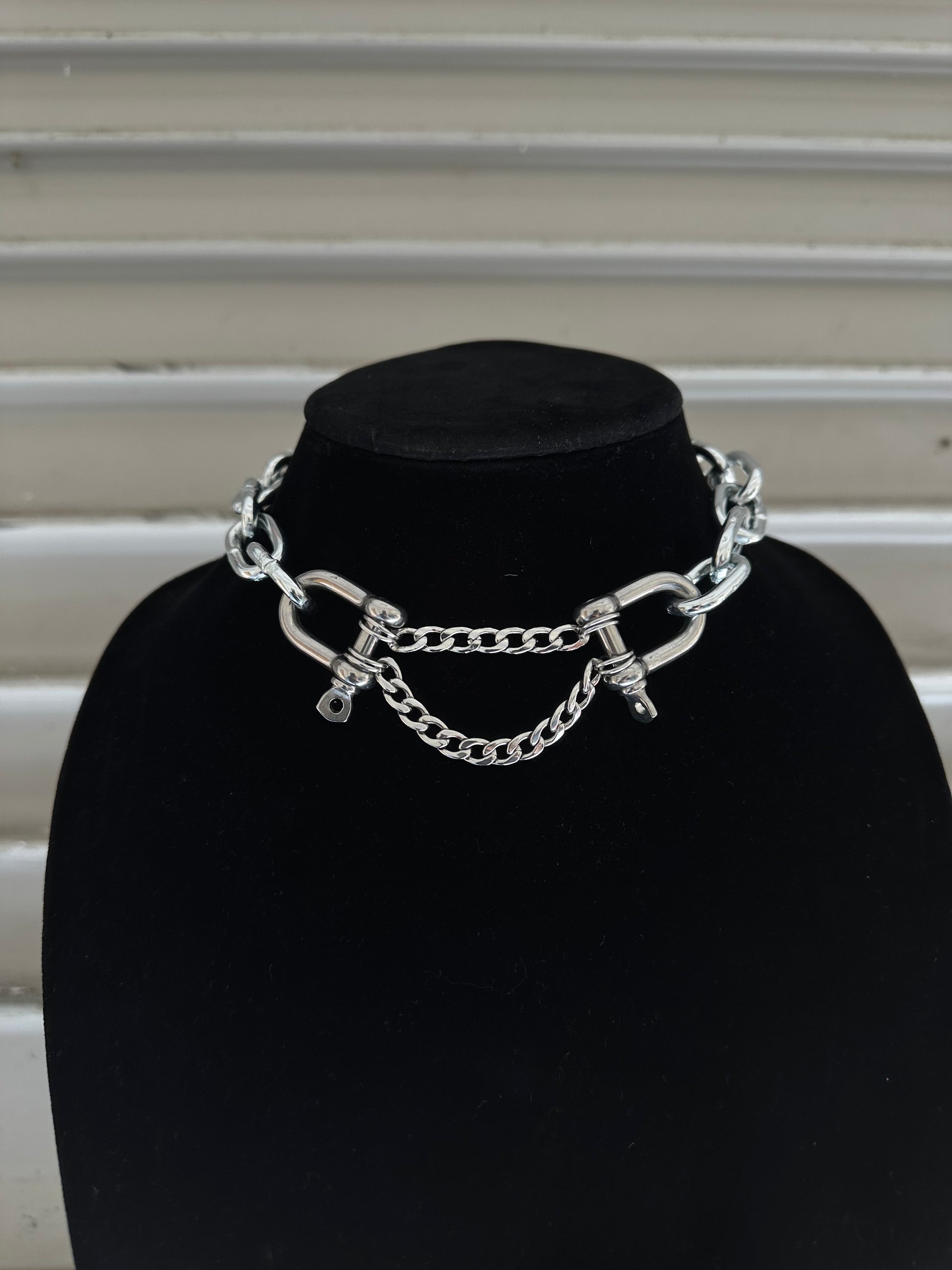 CHUNKY STEEL BOLT NECKLACE