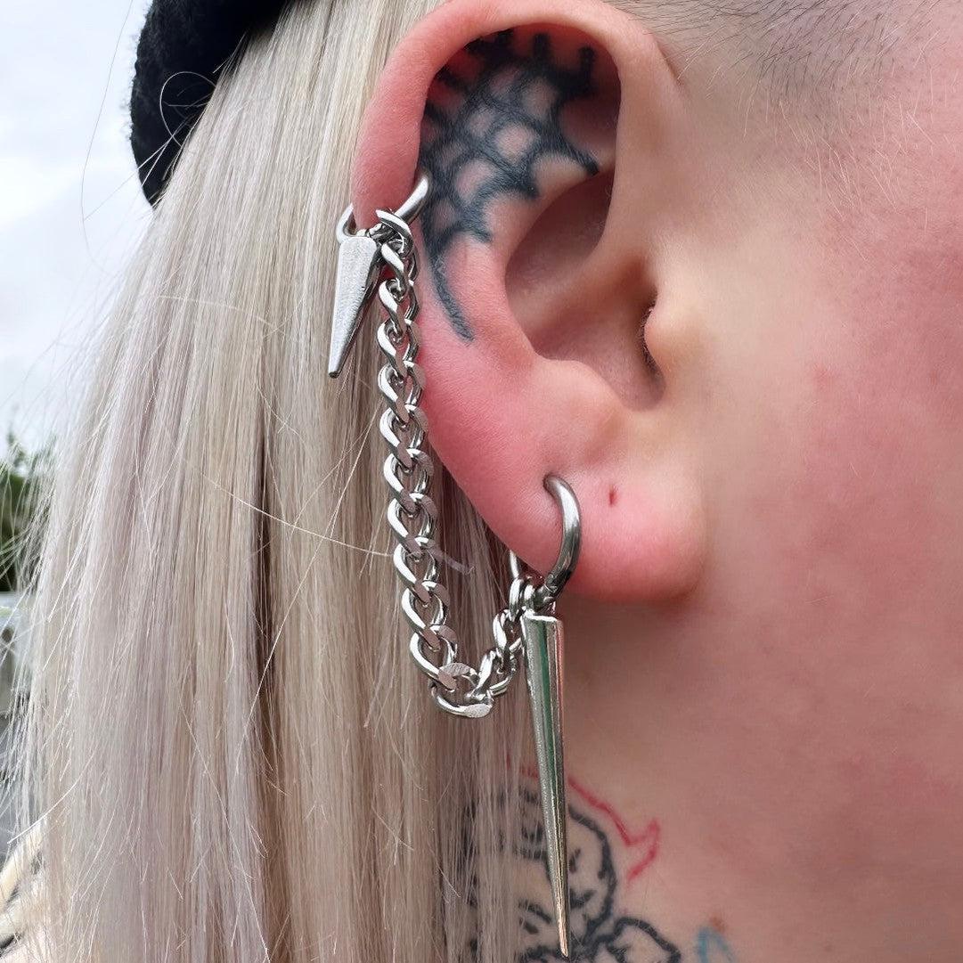 DOUBLE SPIKE HOOP EARRING