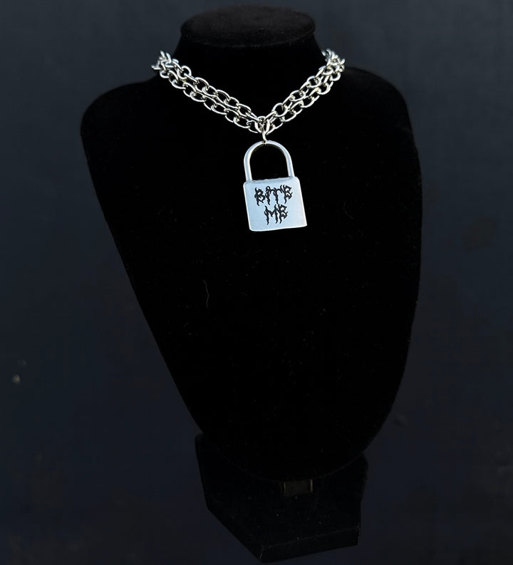 BITE ME HORROR LOCK NECKLACE