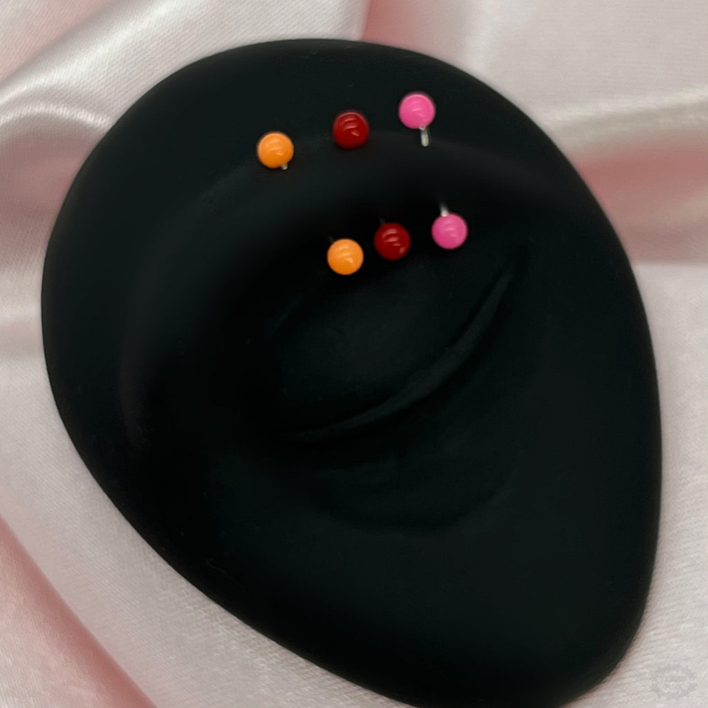 COLOURED BALL EYEBROW PIERCING