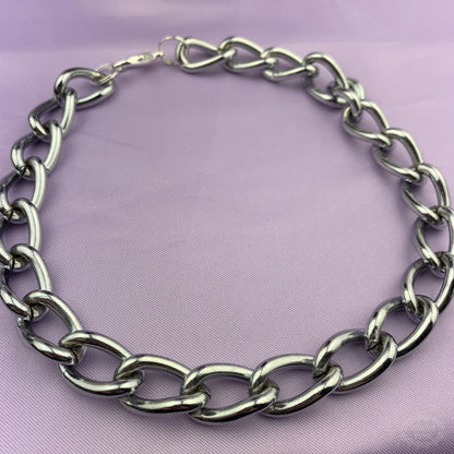 CHUNKY CURB CHAIN NECKLACE