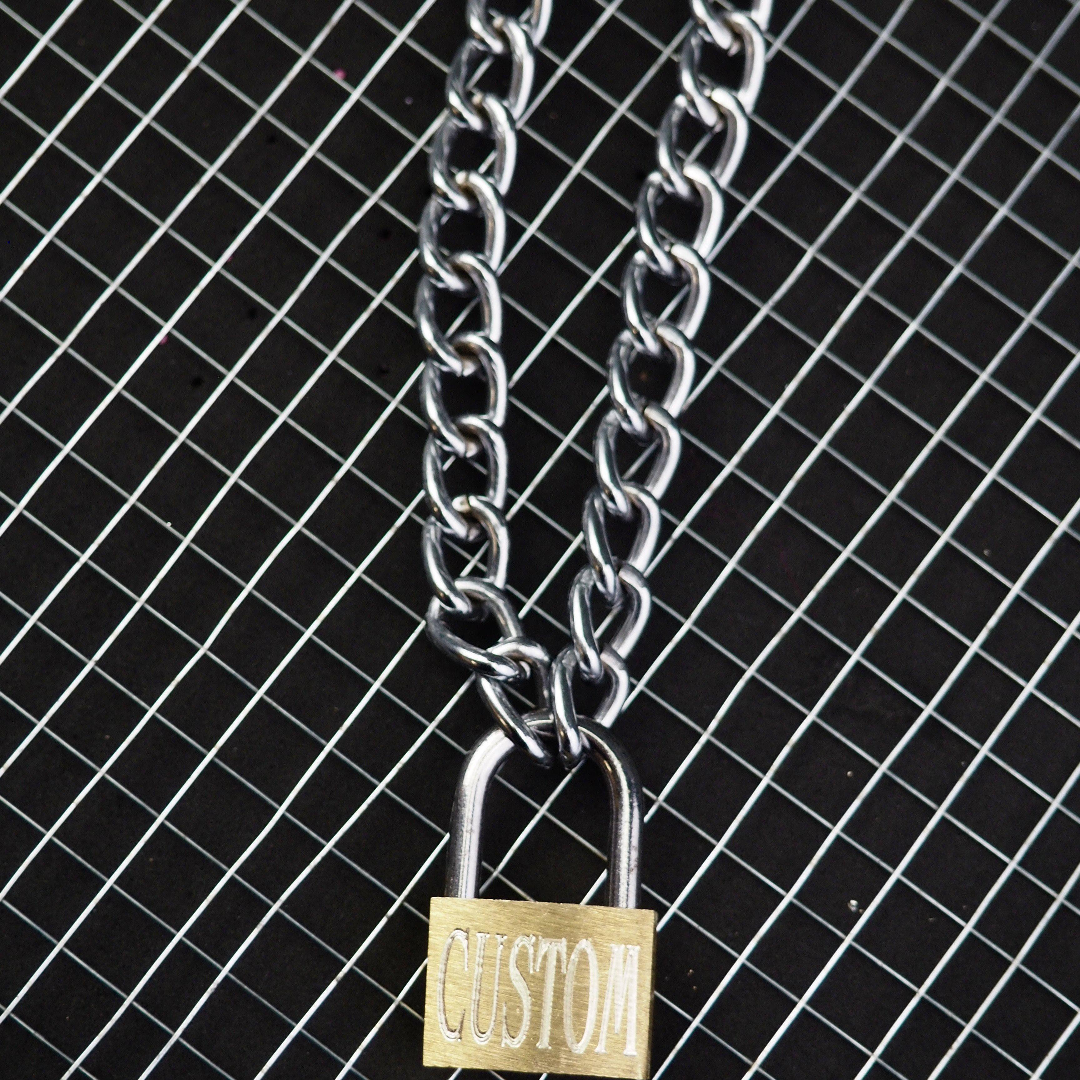 How to make deals a lock chain necklace