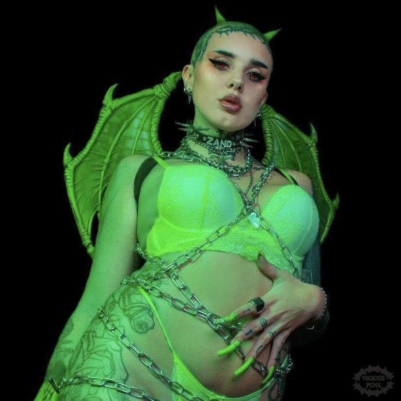 CARABINER CHAINED BODY HARNESS