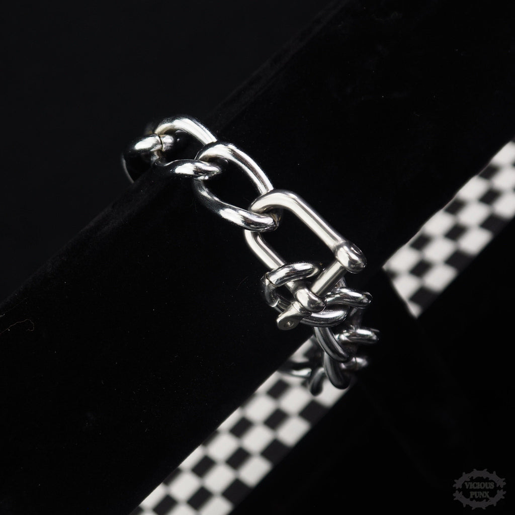 CHUNKY D SHACKLE BRACELET