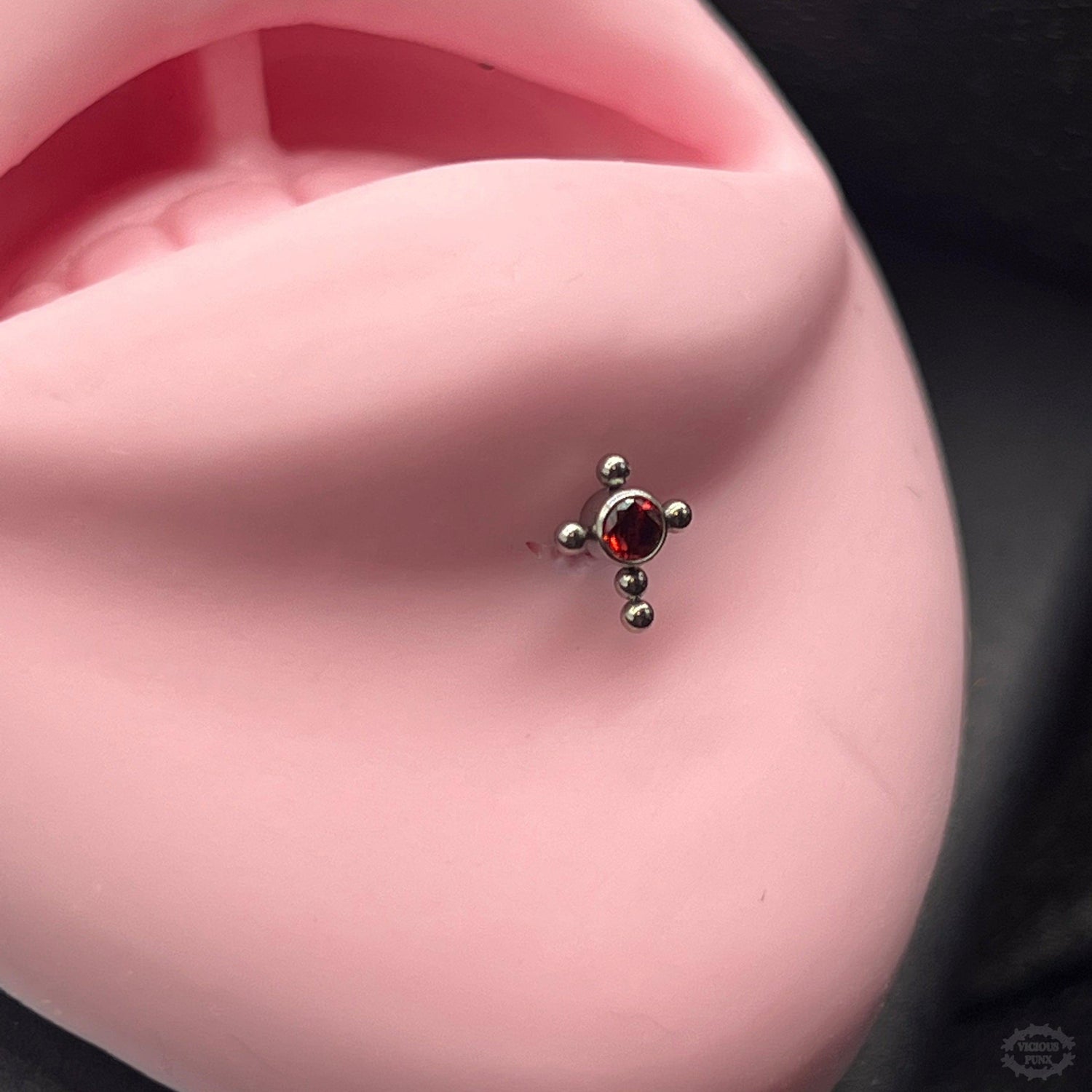 TITANIUM CROSS LABRET/CARTILAGE PIERCING