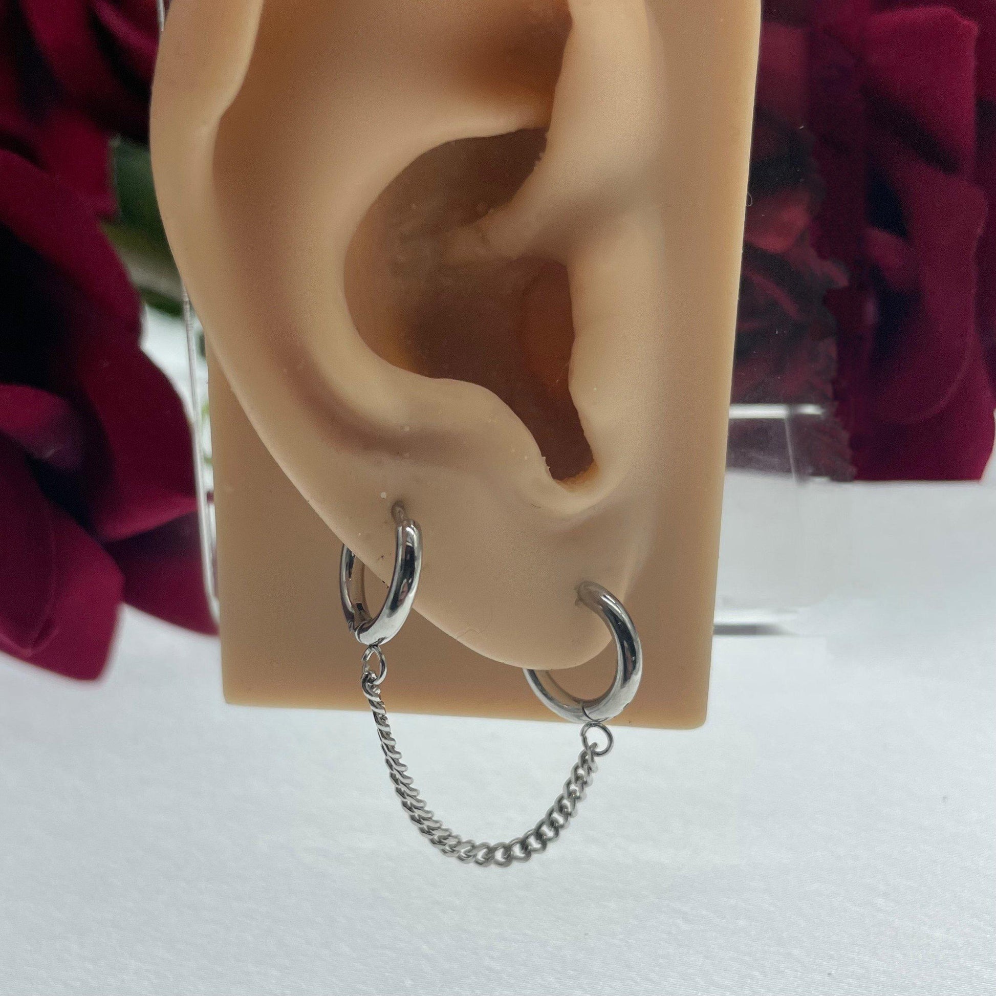CHAIN LINK CLICKER HOOP EARRINGS